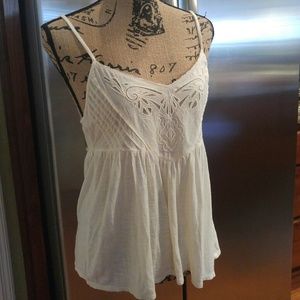 American Eagle off white top.